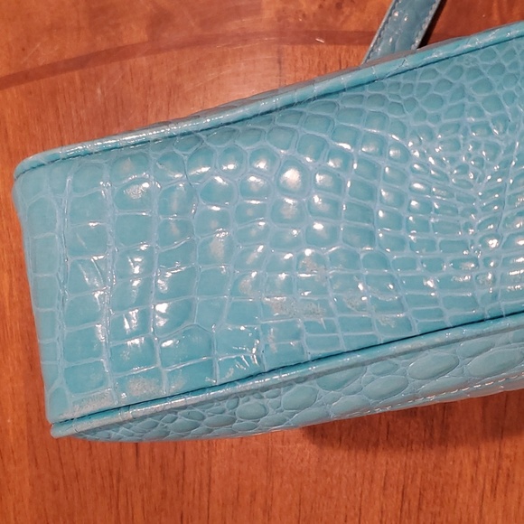 Tiziana Collections Italian turquoise patent leather handbag - Picture 7 of 14